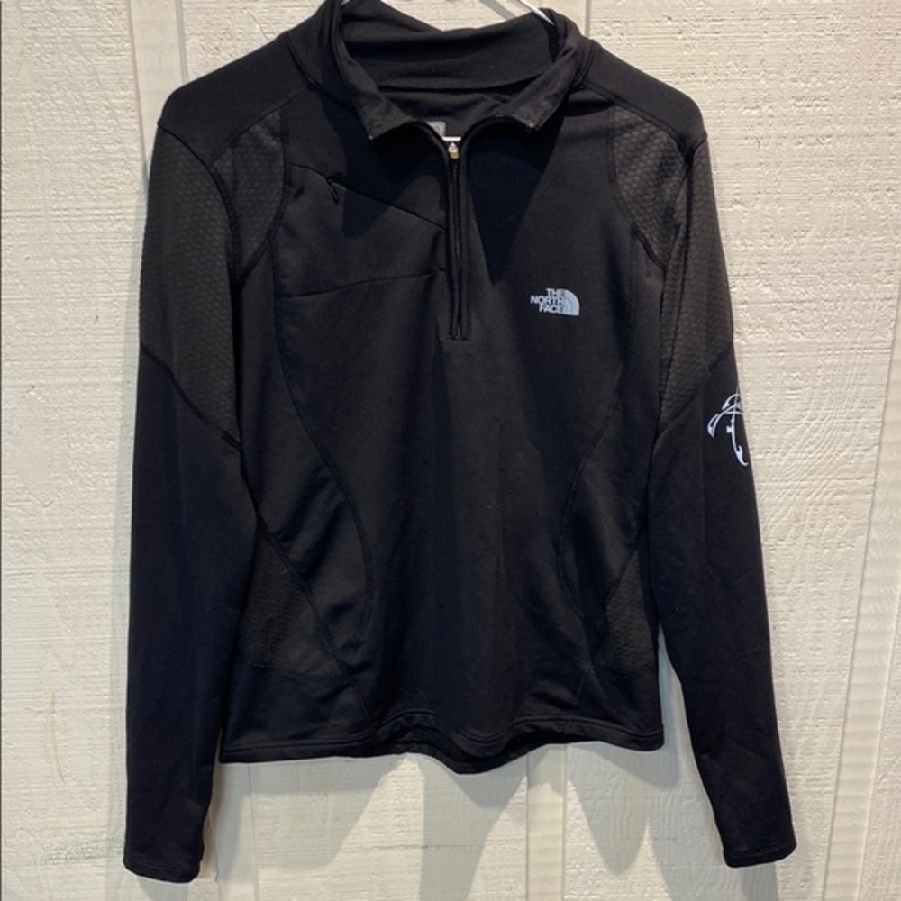 The North Face Black Quarter-Zip Flight Series Pullover women’s size large